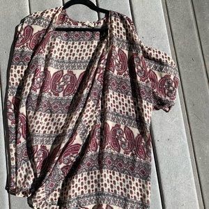 LA Hearts women’s kimono